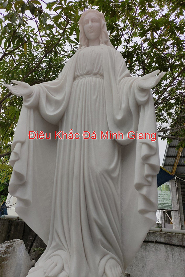 Mẫu tượng Đức Mẹ Ban Ơn bằng đá trắng đẹp